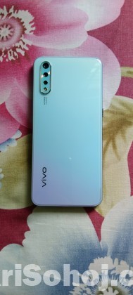 Vivo S1